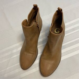 Guess Tan Womens Booties with zippered sides - very lightly worn- size 8.5